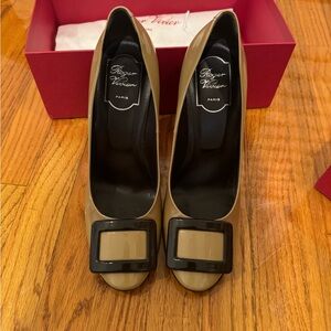Roger Vivier Belle De Nuit 8.5 Heel Shoes